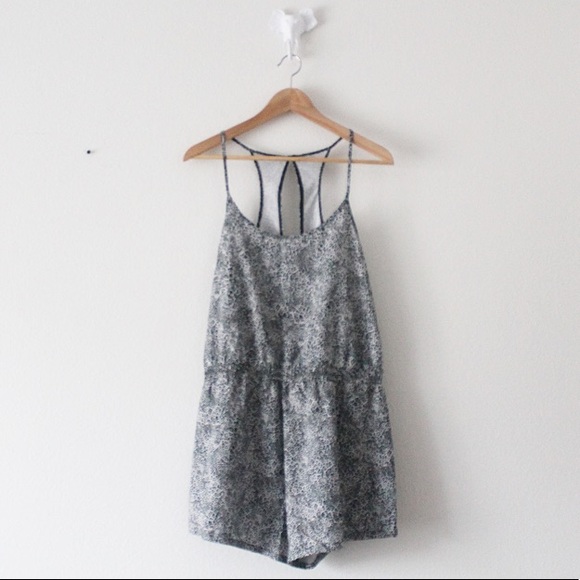 Victoria's Secret Pants - NWT Victoria’s Secret Victoria Sport Romper 1233